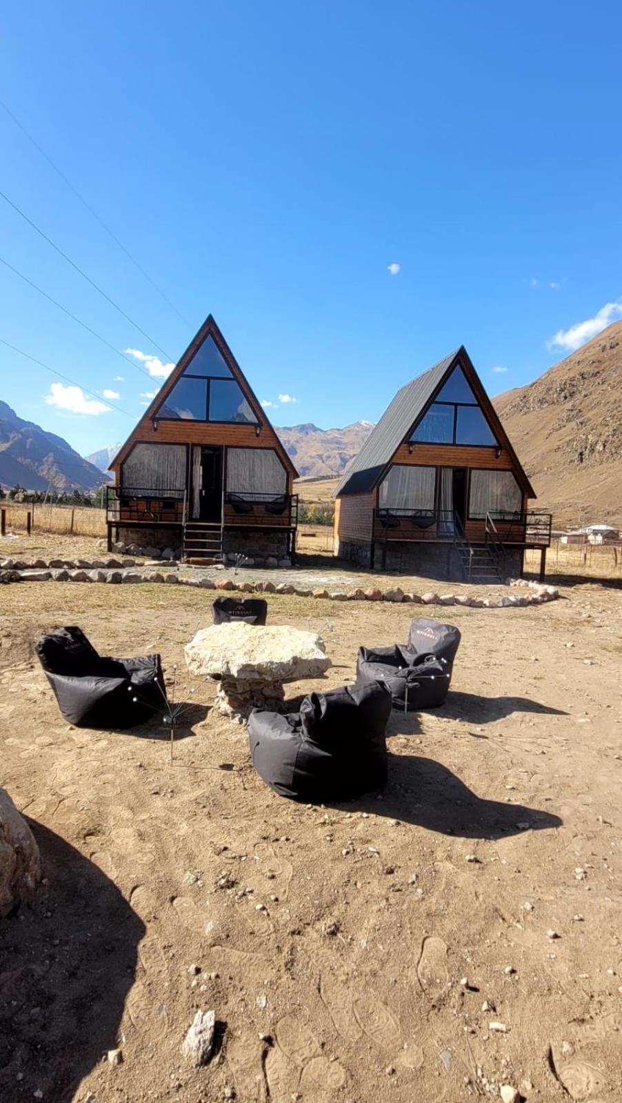 Mtisguli Cottages Казбеги Екстериор снимка
