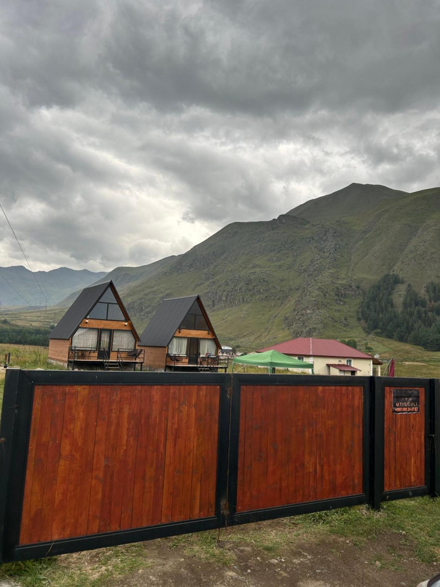 Mtisguli Cottages Казбеги Екстериор снимка
